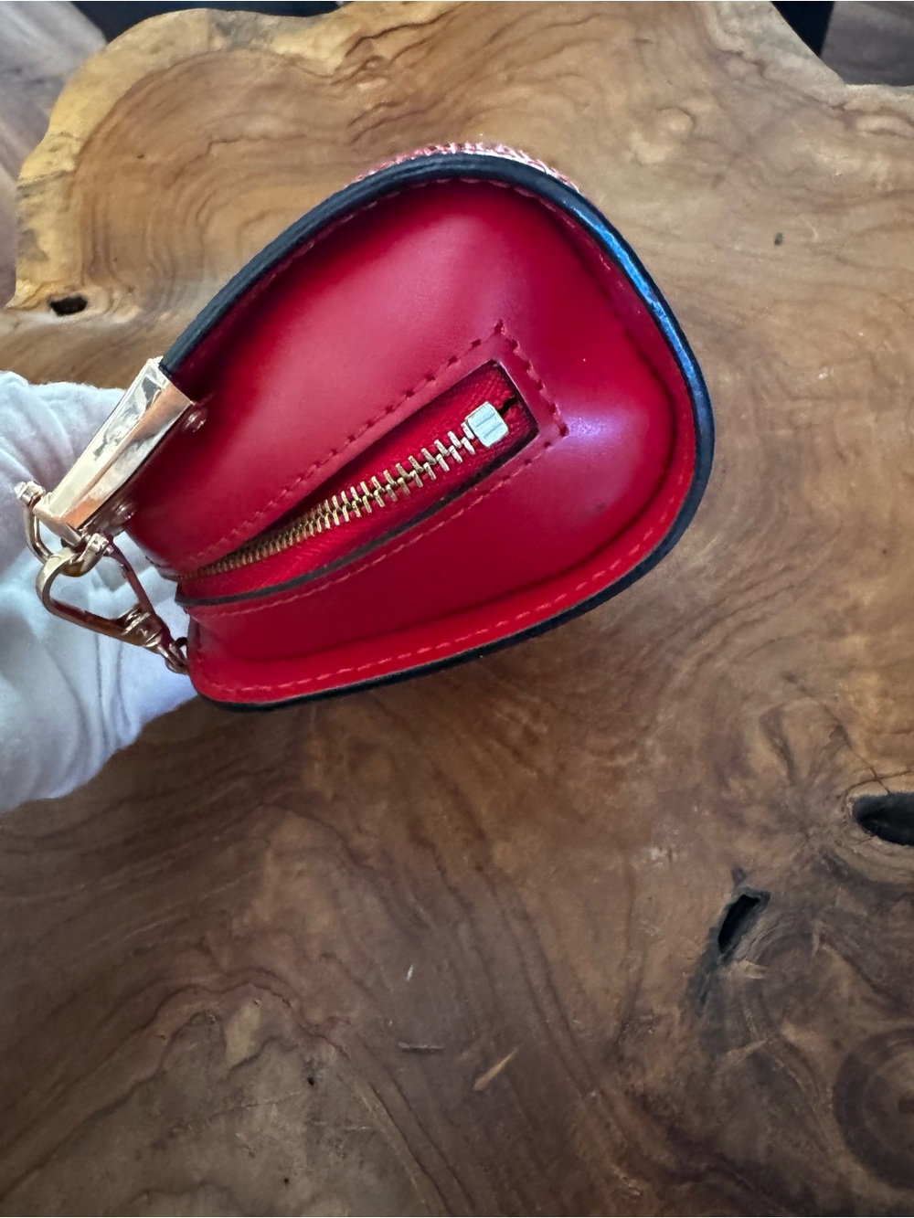 Just in 🔥 Louis Vuitton Epi Dauphine Leather Cosmetics Pouch Purse Red converted - Picture 6 of 15